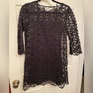 Super cute black dress! (2 layers)